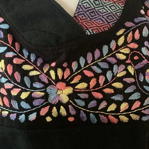 NWOT  XL Unique black Mexican “Baja” style women’s pullover Jacket. - Picture 2 of 6